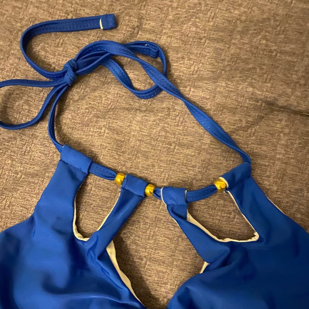 One piece bathing suit